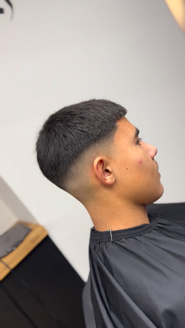 Skin fade and shape-up