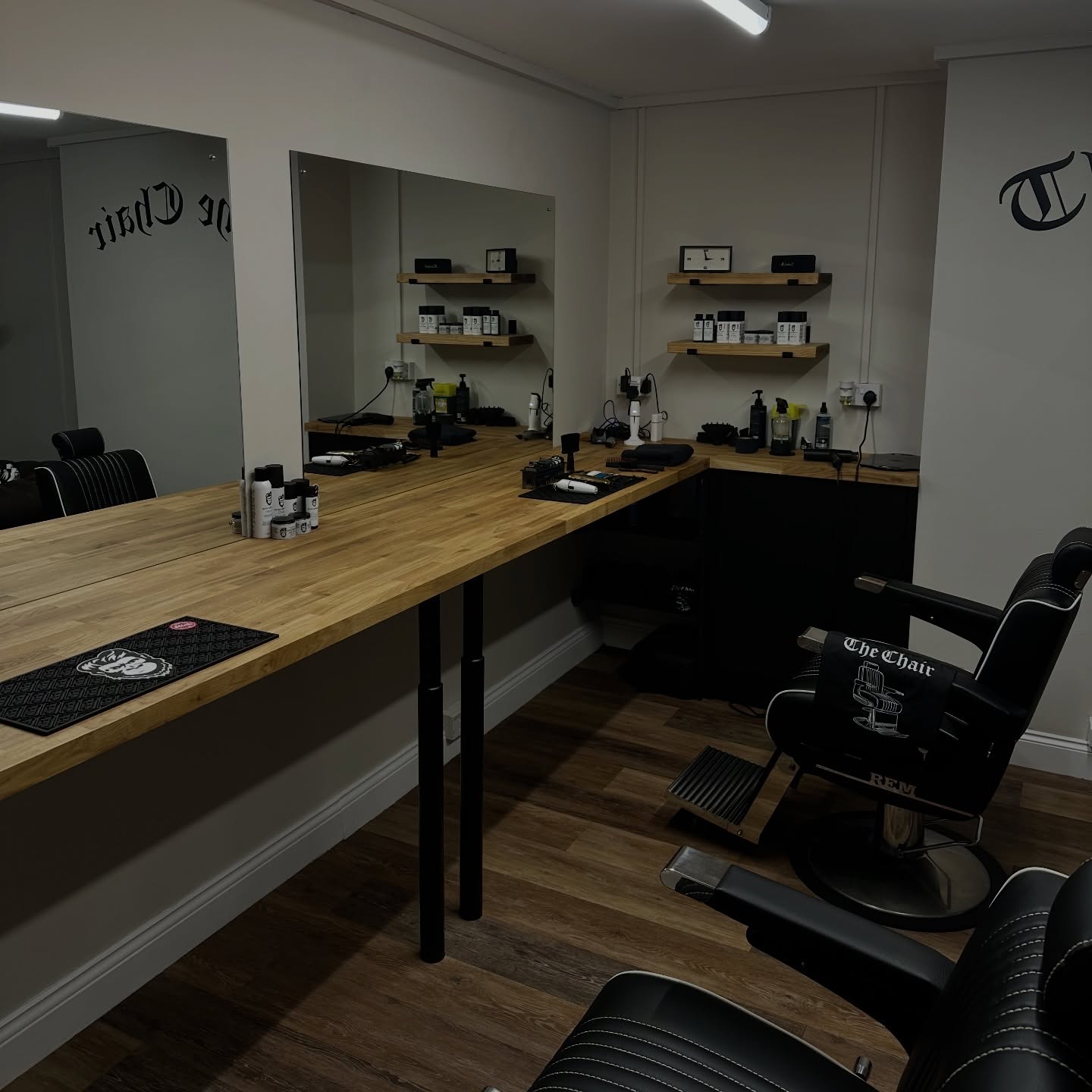 The Chair barber station